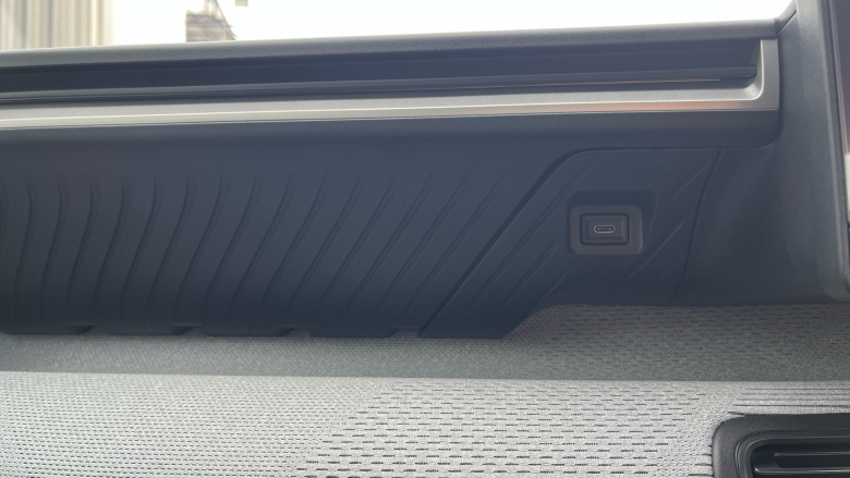 Citroen C3 1.2 Hybrid [110] Plus 5dr e-DCS6 Petrol Hatchback